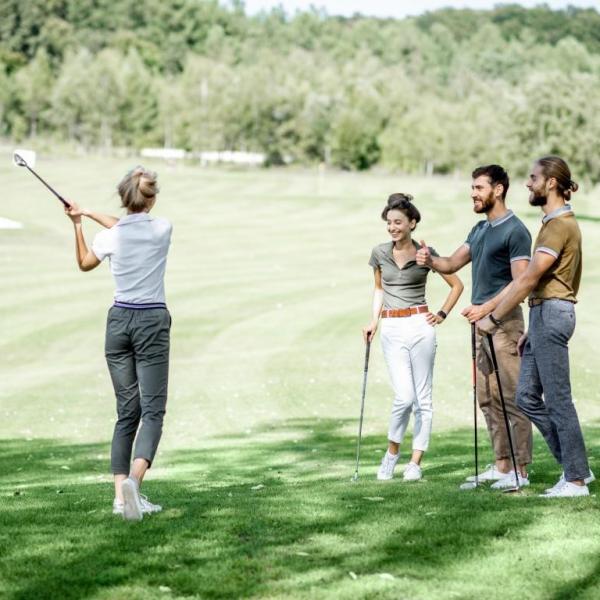 Golf für Anfänger:innen - Tipps für die ersten Runden