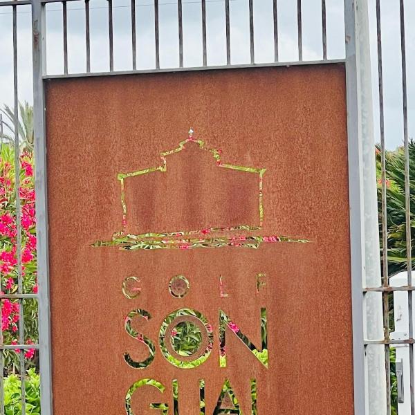 Logo OMG! on tour Golf Son Gual